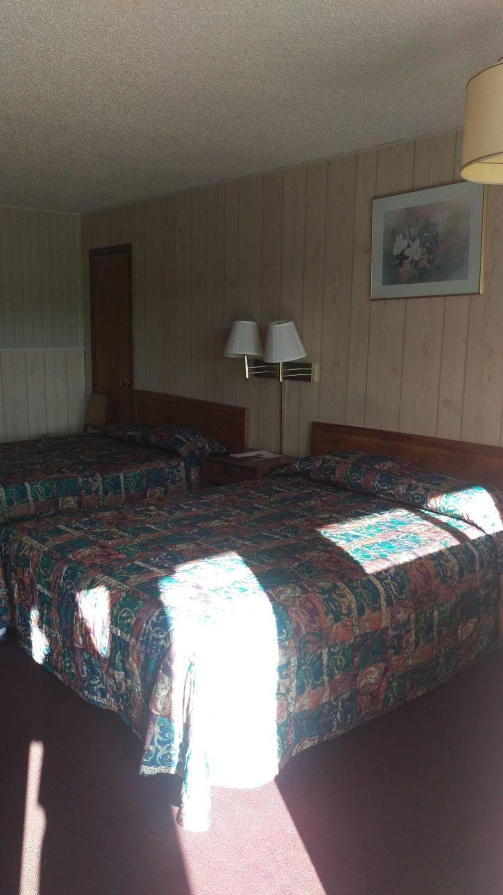 Gold Key Inn Brady エクステリア 写真